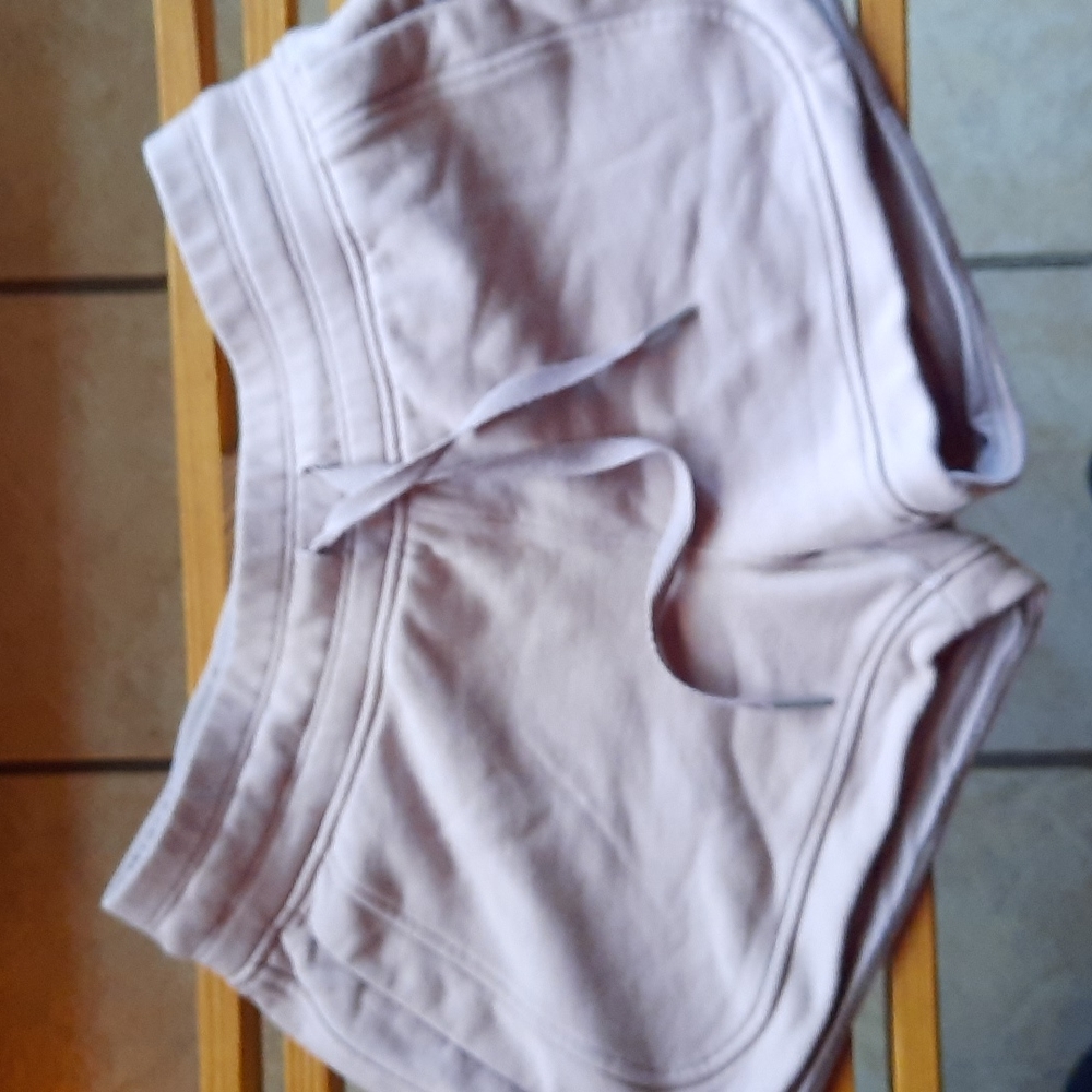 Lulu sweat shorts